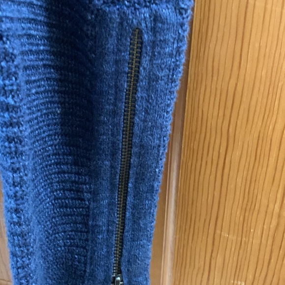 Banana Republic Cardigan - Size L - Picture 2 of 4